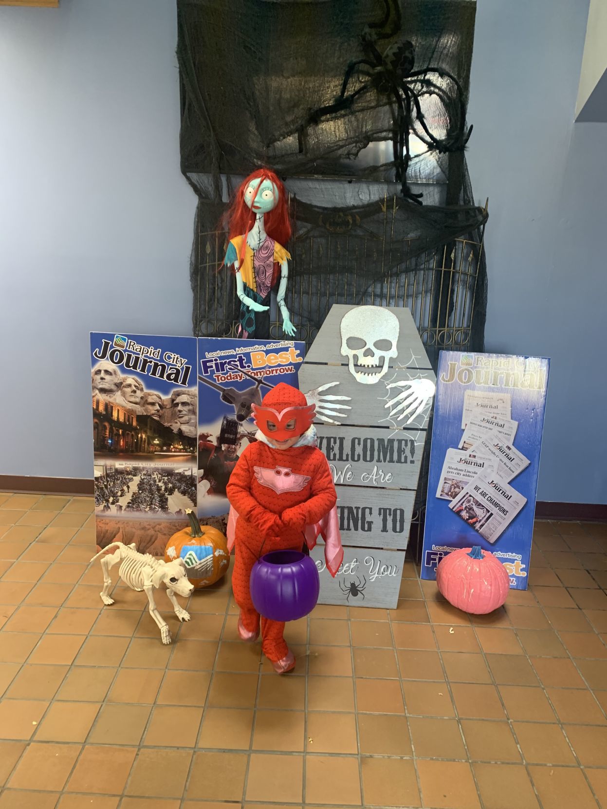 Halloween Pictures to run in Thursday's paper 007.JPG